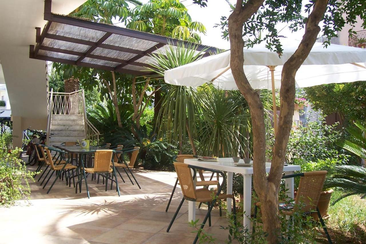 Bed and Breakfast Mandarinoarancio Alezio Esterno foto