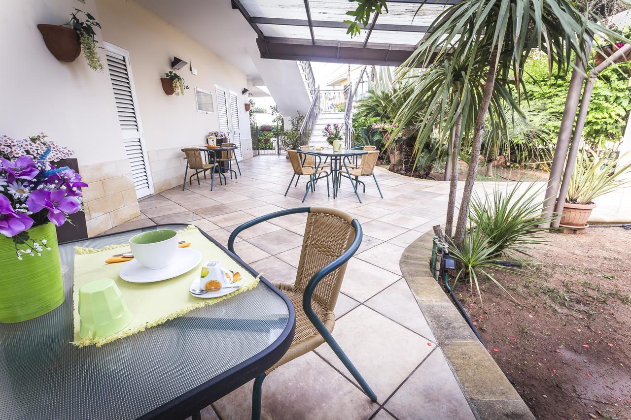 Bed and Breakfast Mandarinoarancio Alezio Esterno foto