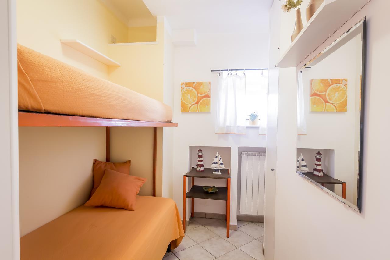 Bed and Breakfast Mandarinoarancio Alezio Esterno foto