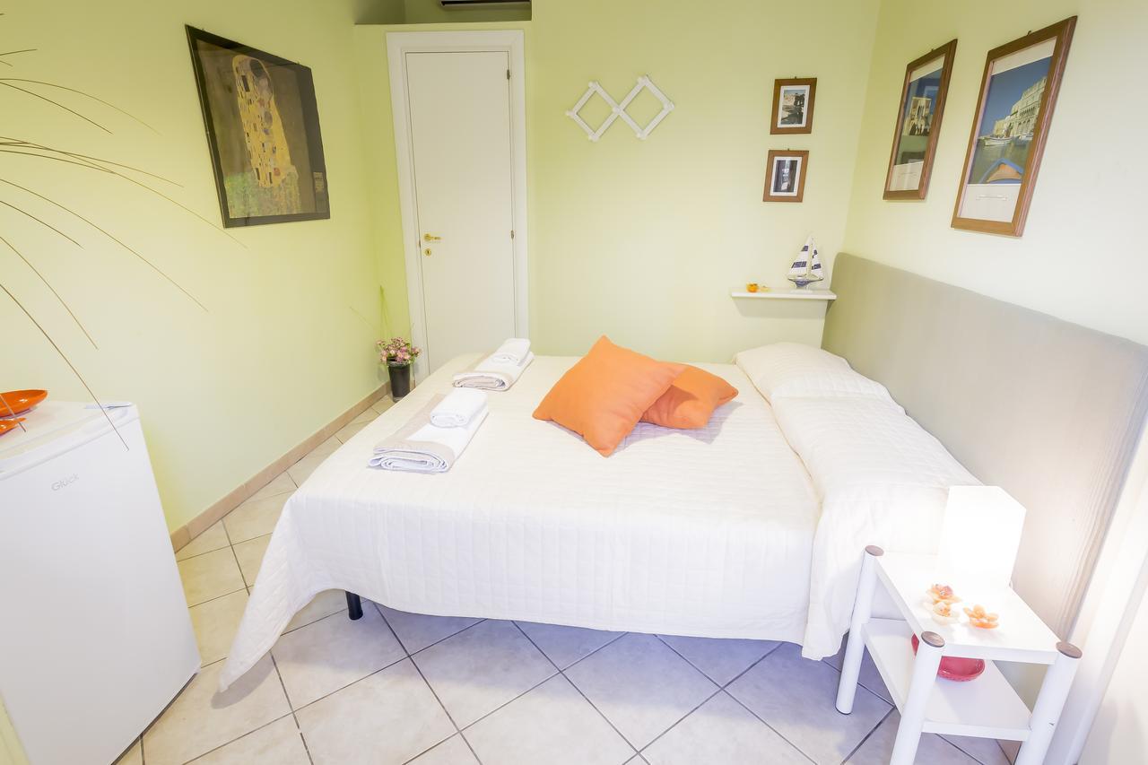 Bed and Breakfast Mandarinoarancio Alezio Esterno foto