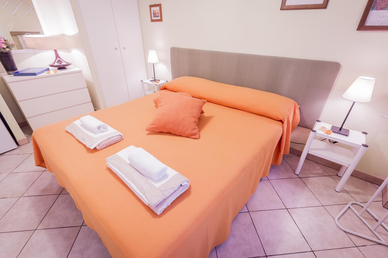 Bed and Breakfast Mandarinoarancio Alezio Esterno foto
