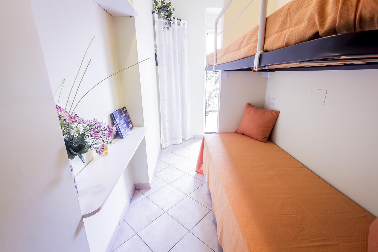 Bed and Breakfast Mandarinoarancio Alezio Esterno foto